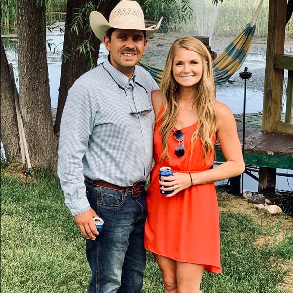 Meet your Posher, Onilee - Picture 1 of 3